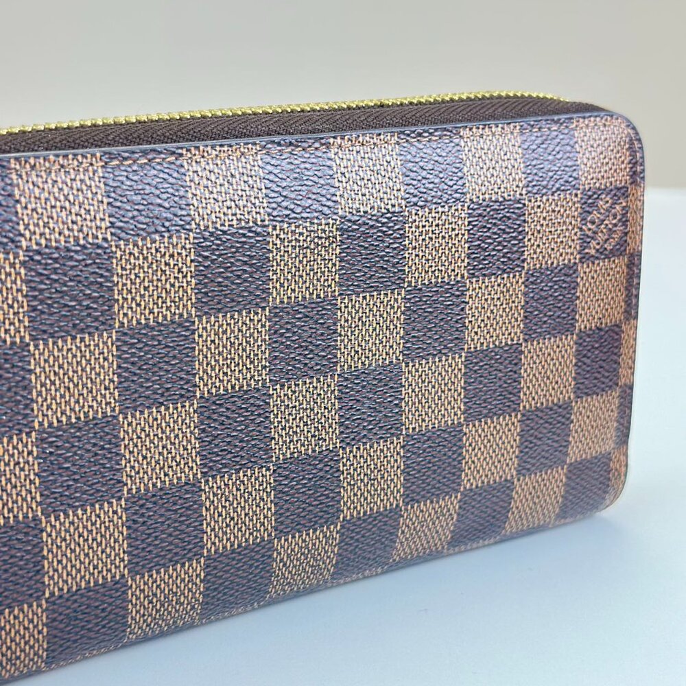 Louis Vuitton Damier Ebene Wallet - Picture 5 of 6